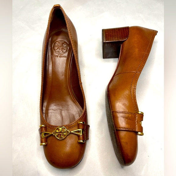 Tory Burch Shoes - Tory Burch Tan New Janey Leather Block Heel Pump 6.5